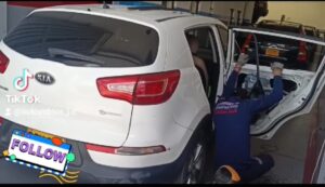 vidrio de puerta kia