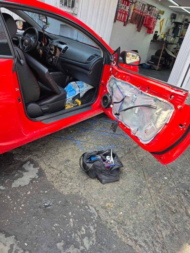 Vidrio-puerta-Kia-Bogota
