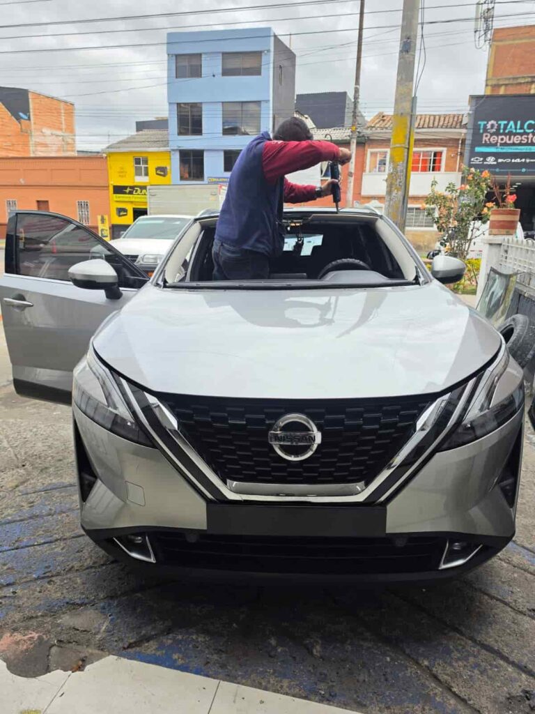 Vidrios-originales-Nissan-Colombia